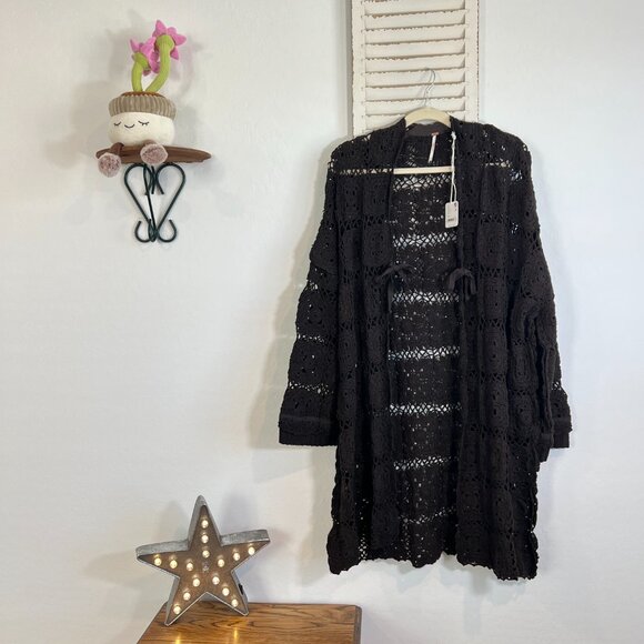 Free People Sweaters - NWT Free people brown crochet duster cardigan XS/s